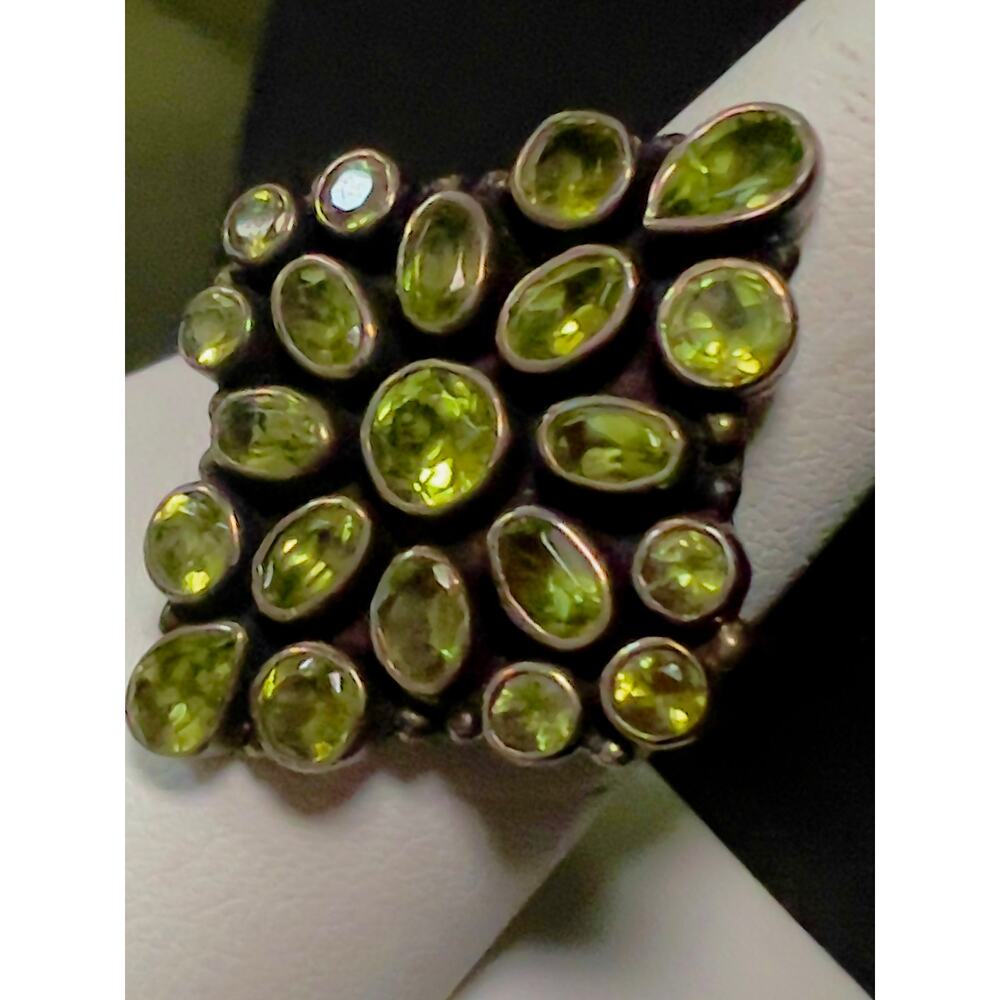 Vintage Artisan Large Natural Peridot Shield Sterling Silver Ring - Picture 10 of 14